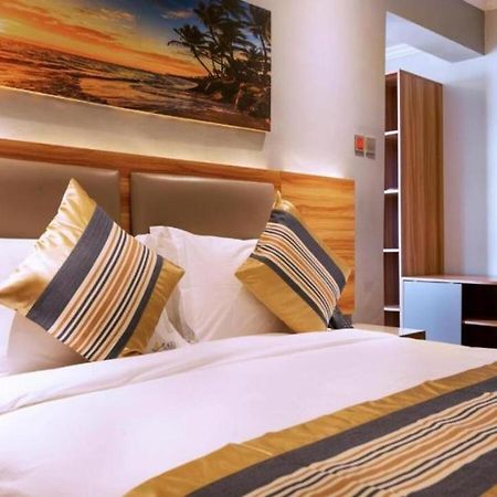 Raha Hotel & Suites ナイロビ エクステリア 写真