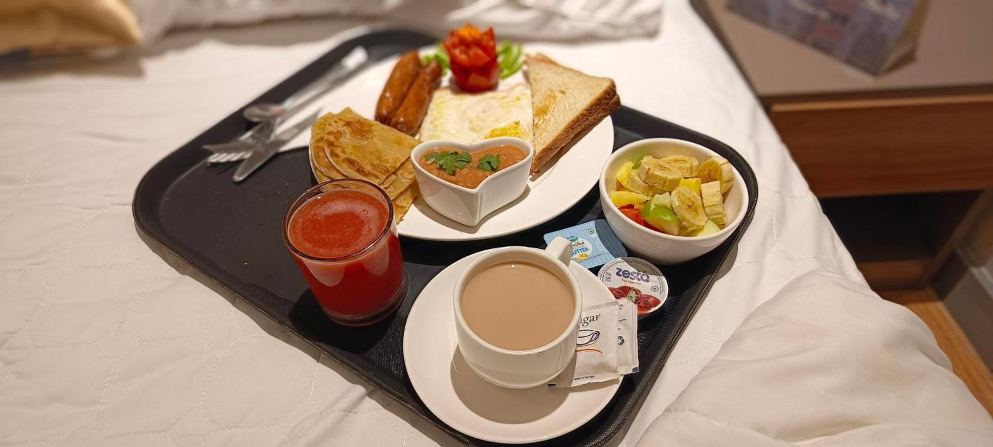 Raha Hotel & Suites ナイロビ エクステリア 写真