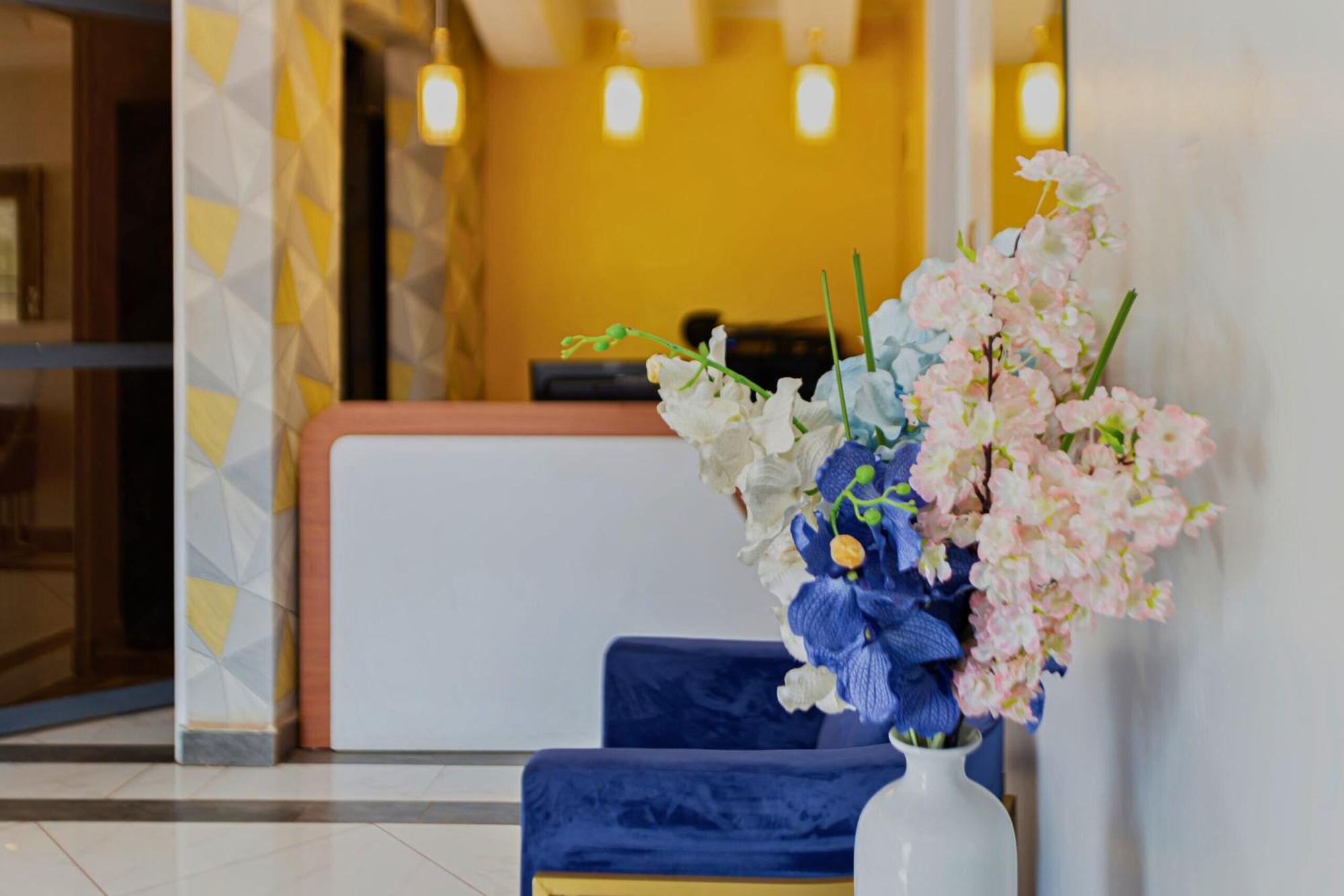 Raha Hotel & Suites ナイロビ エクステリア 写真